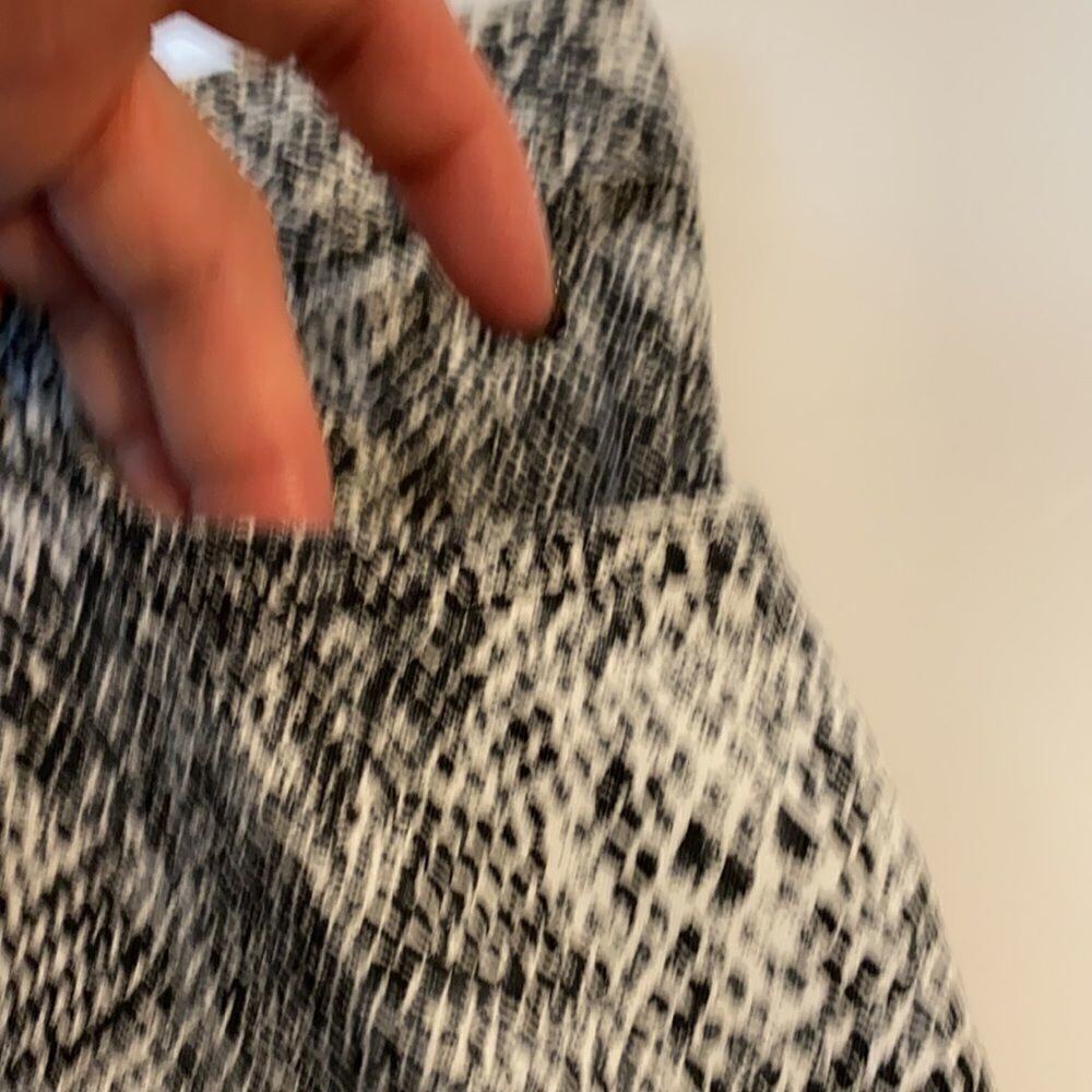 I L U Python Print Pants Python Size 7 - image 8